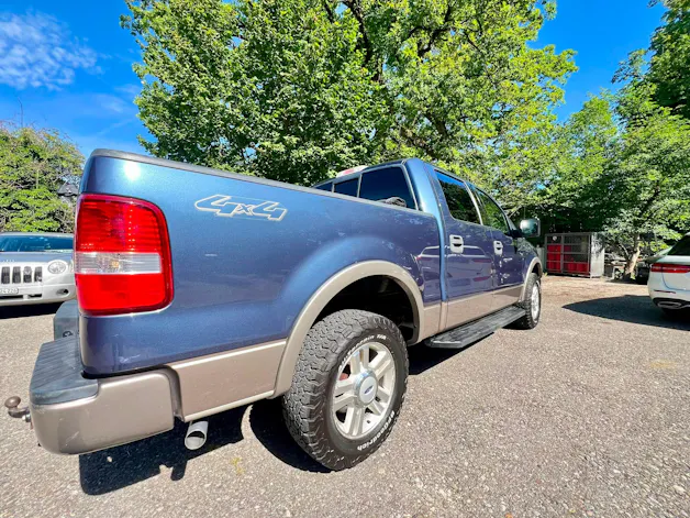 Ford F-150 Lariat 5.4 V8 ✅