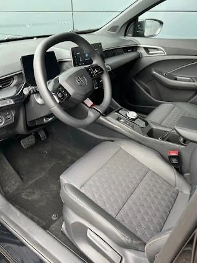MG 3 1.5 Hybrid Luxury Aut.