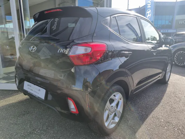 Hyundai i10 1.2 Launch Automat