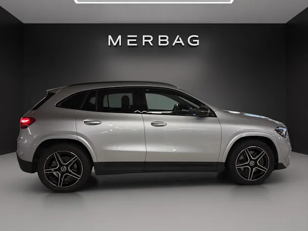 Mercedes-Benz GLA 220d 4Matic 8G-DCTSwiss Star