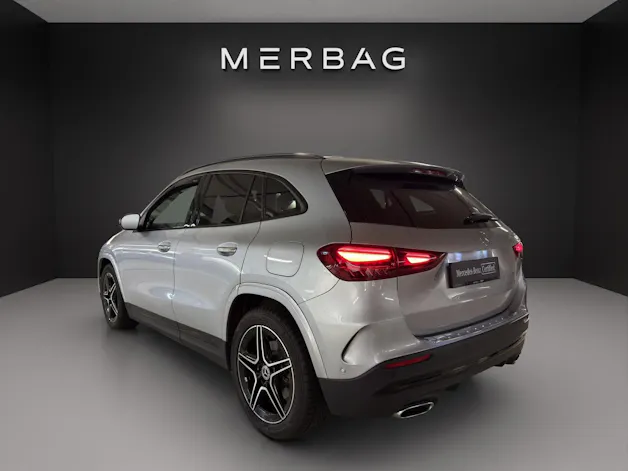 Mercedes-Benz GLA 220d 4Matic 8G-DCTSwiss Star