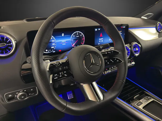 Mercedes-Benz GLA 220d 4Matic 8G-DCTSwiss Star