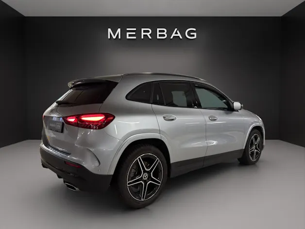 Mercedes-Benz GLA 220d 4Matic 8G-DCTSwiss Star