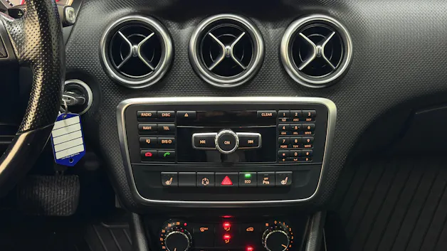 Mercedes-Benz A 200 Urban 7G-DCT