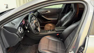 Mercedes-Benz A 200 Urban 7G-DCT