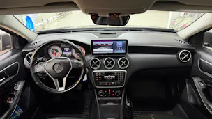 Mercedes-Benz A 200 Urban 7G-DCT