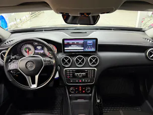 Mercedes-Benz A 200 Urban 7G-DCT