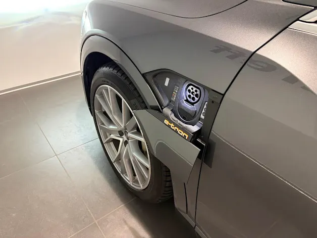 Audi e-tron 55 Sportback quattro