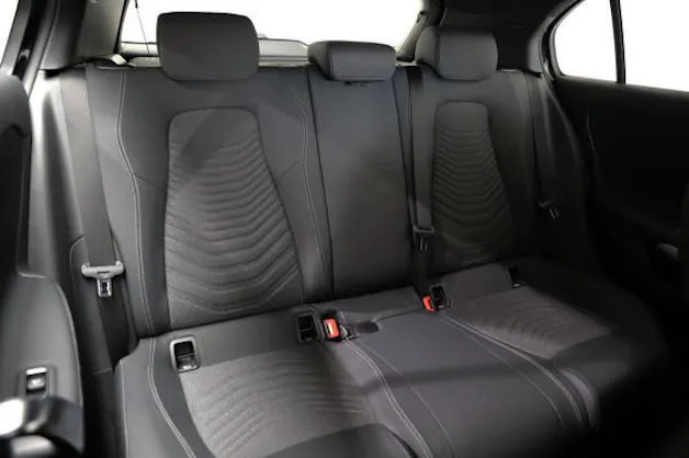 MERCEDES-BENZ A 200 7G-DCT