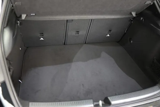 MERCEDES-BENZ A 200 7G-DCT