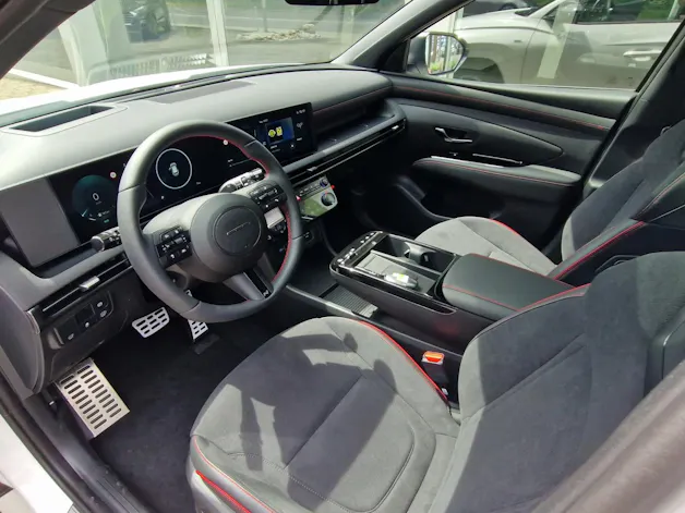 HYUNDAI Tucson 1.6 T-GDi HEV N-Line 4WD