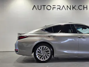 Lexus ES 300h Excellence