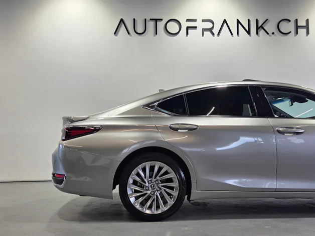 Lexus ES 300h Excellence
