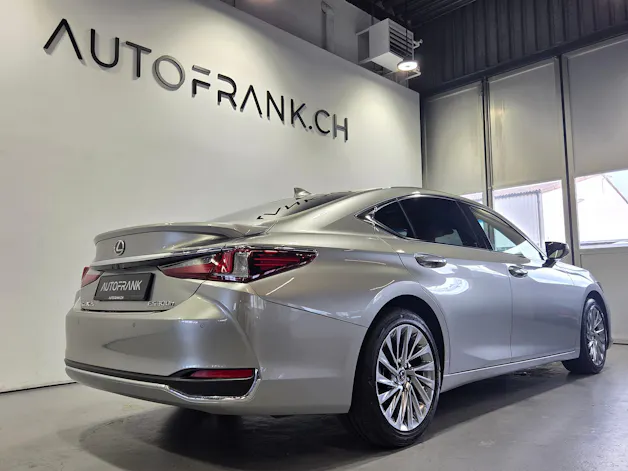 Lexus ES 300h Excellence