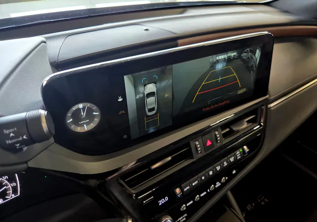 Lexus ES 300h Excellence
