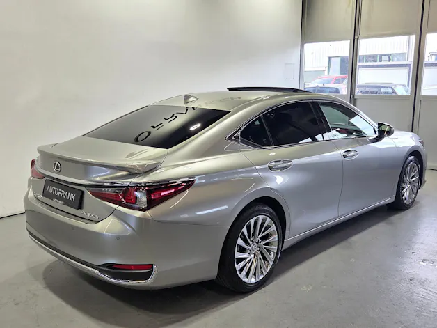 Lexus ES 300h Excellence