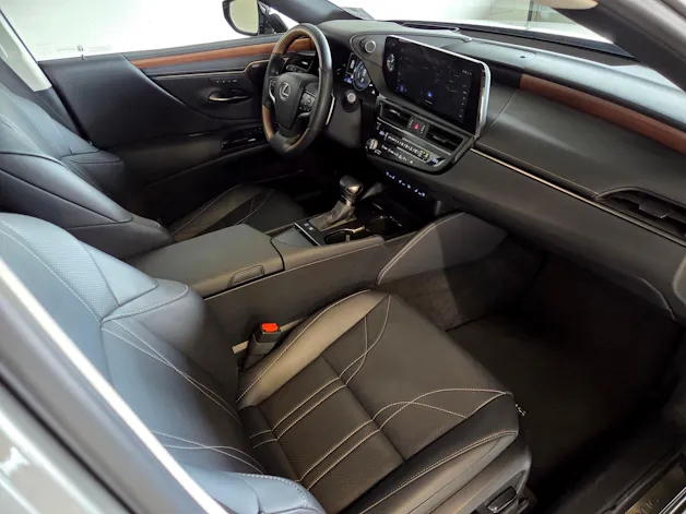 Lexus ES 300h Excellence