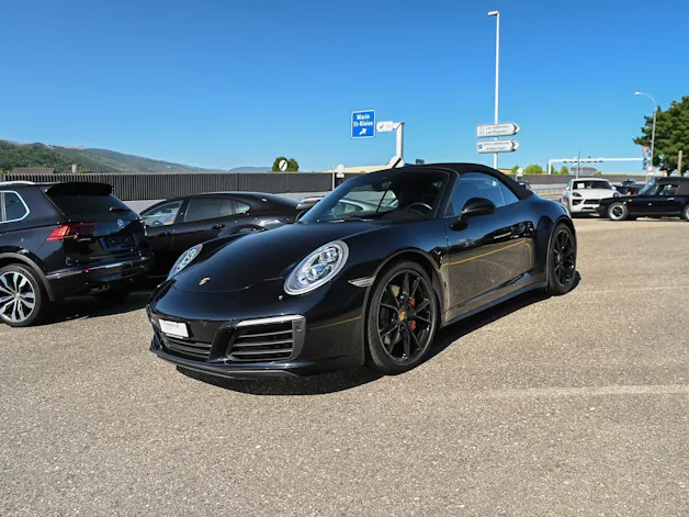 PORSCHE 911 Carrera 4S Cabrio PDK