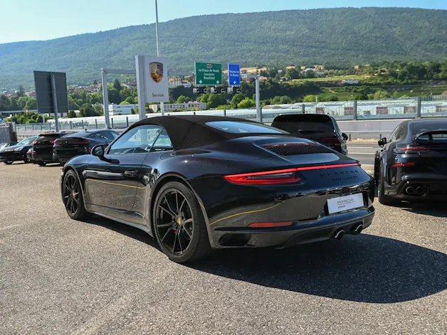 PORSCHE 911 Carrera 4S Cabrio PDK