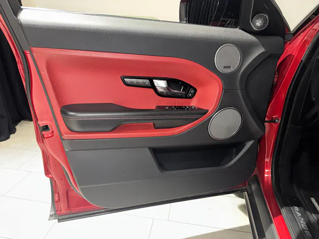 Land Rover Range Rover Evoque 2.0 Si4 Dynamic AT6 | AHK 1800Kg |