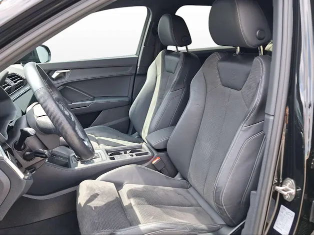 AUDI Q3 35 TFSI S line S-tronic