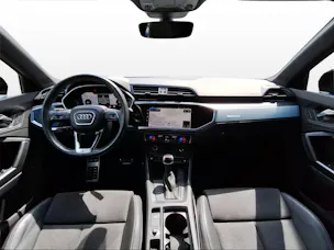 Audi Q3 35 TFSI S line S-tronic