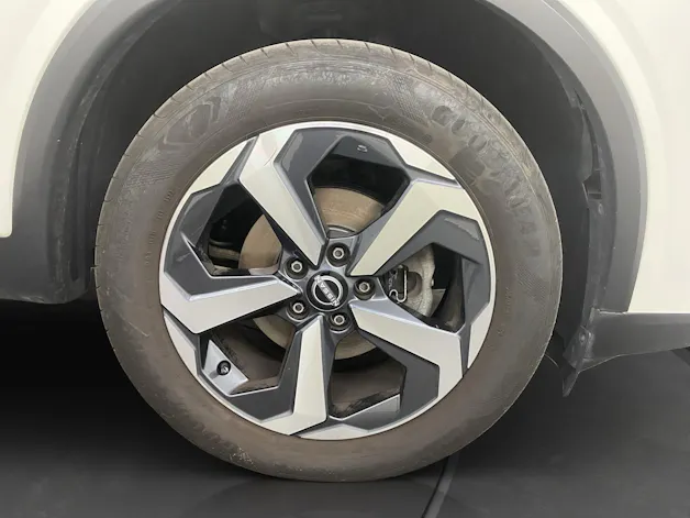 Nissan Qashqai 1.3 DIG-T MHEV N-Connecta Xtronic