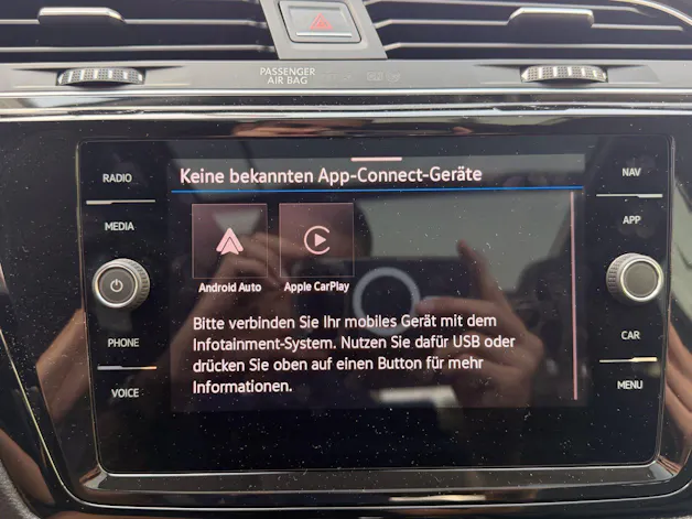 VW Touran 1.5 TSI Highline R-LINE *** TOPAUSGESTATTETER FAMILIENWAGEN ***