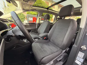 VW Touran 1.5 TSI Highline R-LINE *** TOPAUSGESTATTETER FAMILIENWAGEN ***