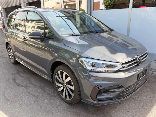 VW Touran 1.5 TSI Highline R-LINE *** TOPAUSGESTATTETER FAMILIENWAGEN ***