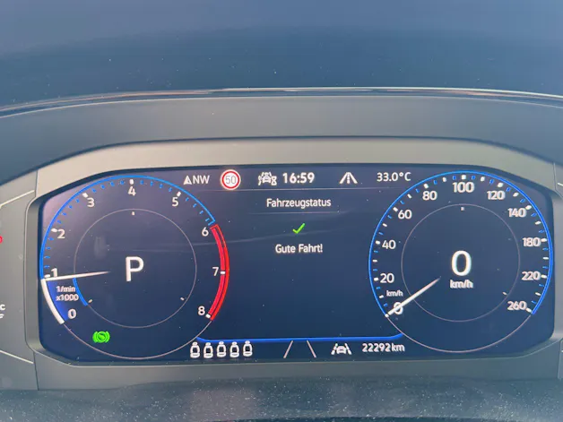 VW Touran 1.5 TSI Highline R-LINE *** TOPAUSGESTATTETER FAMILIENWAGEN ***