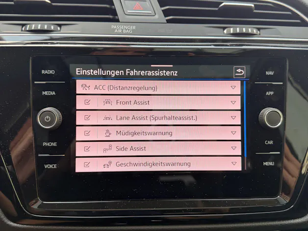 VW Touran 1.5 TSI Highline R-LINE *** TOPAUSGESTATTETER FAMILIENWAGEN ***