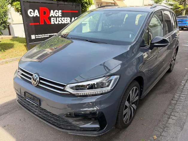 VW Touran 1.5 TSI Highline R-LINE *** TOPAUSGESTATTETER FAMILIENWAGEN ***
