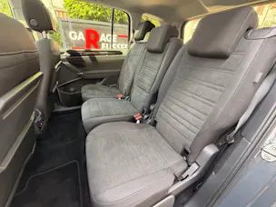 VW Touran 1.5 TSI Highline R-LINE *** TOPAUSGESTATTETER FAMILIENWAGEN ***