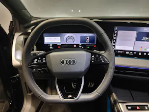 Audi Q4 e-tron SUV quattro performance