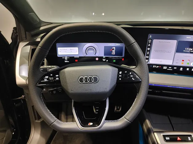 Audi Q4 e-tron SUV quattro performance
