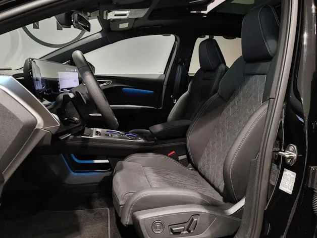 Audi Q4 e-tron SUV quattro performance