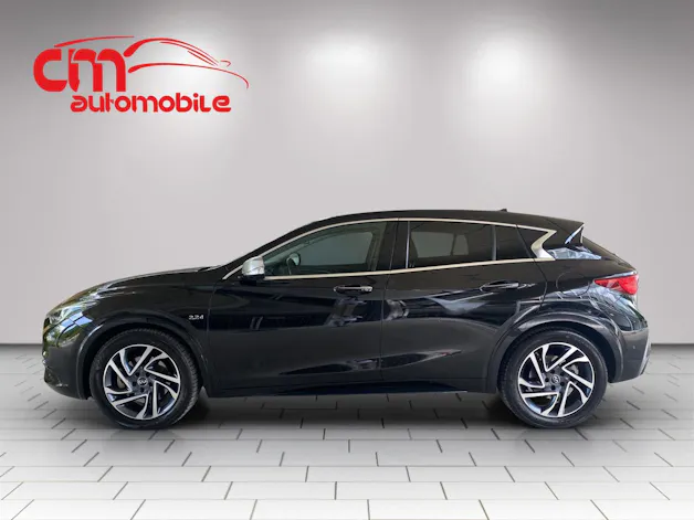 Infiniti Q30 2.2d Luxe AWD DCT