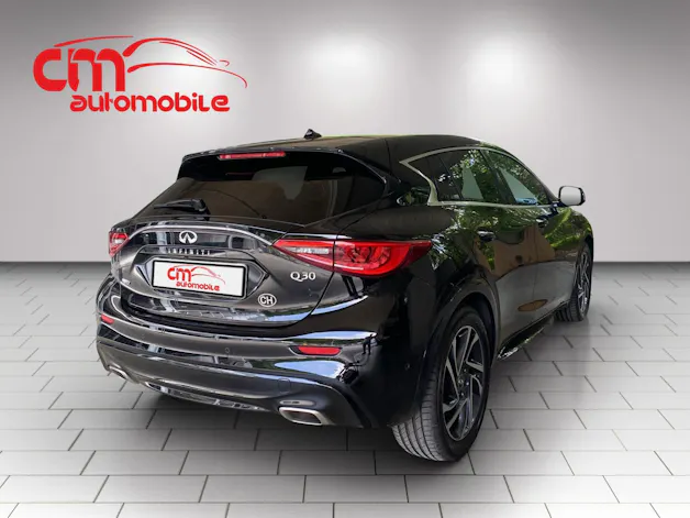 Infiniti Q30 2.2d Luxe AWD DCT