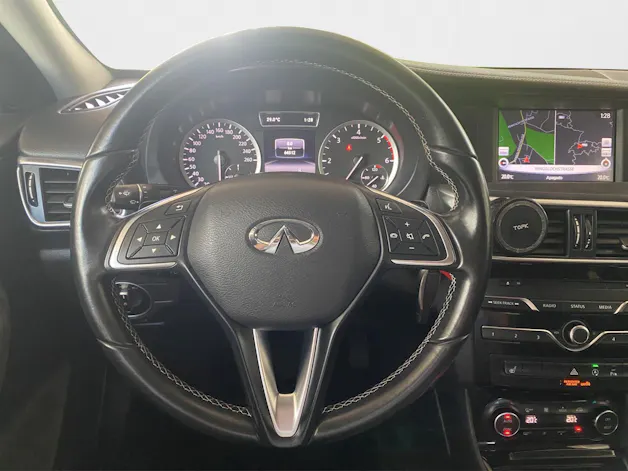 Infiniti Q30 2.2d Luxe AWD DCT