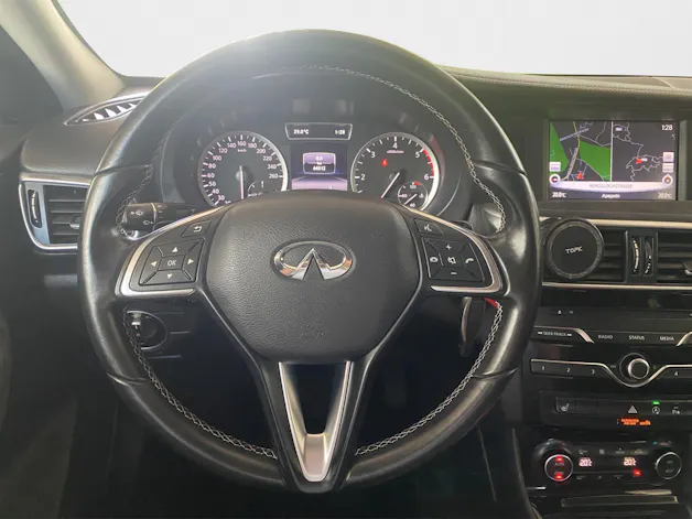 Infiniti Q30 2.2d Luxe AWD DCT