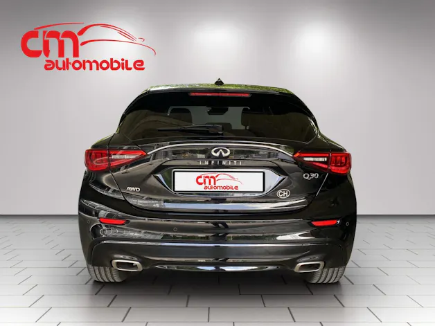 Infiniti Q30 2.2d Luxe AWD DCT