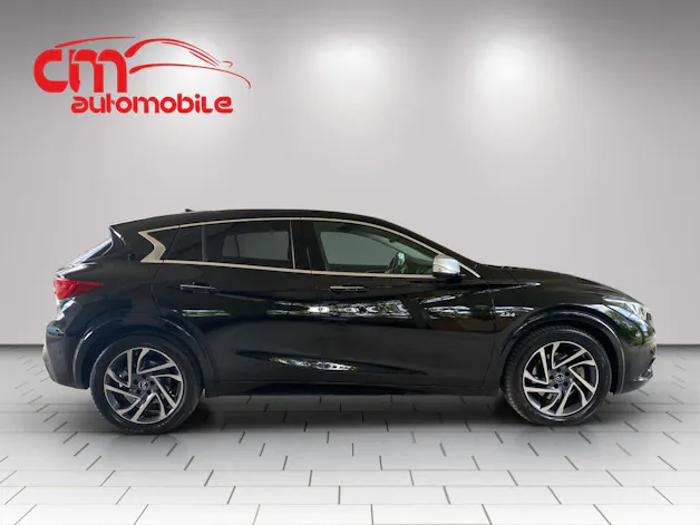 Infiniti Q30 2.2d Luxe AWD DCT