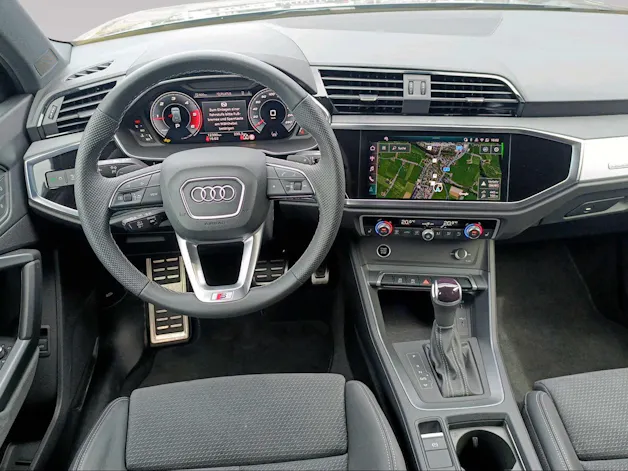 Audi Q3 40 TDI S line quattro S-tronic