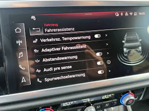Audi Q3 40 TDI S line quattro S-tronic
