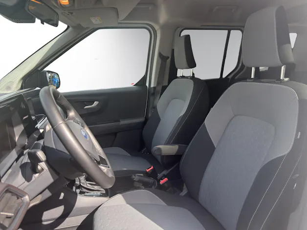 Ford Tourneo Courier 1.0 EcoBoost Titanium Automat