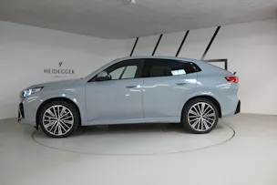 BMW iX2 xDrive 30 M Sport