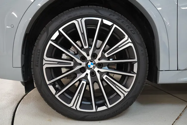 BMW iX2 xDrive 30 M Sport