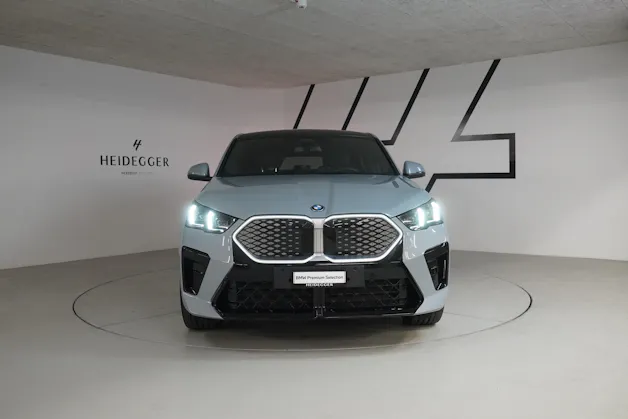 BMW iX2 xDrive 30 M Sport