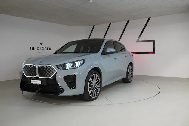 BMW iX2 xDrive 30 M Sport